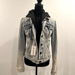 NWT‼️BLANK NYC Denim Jacket with Removable Hood (Small)